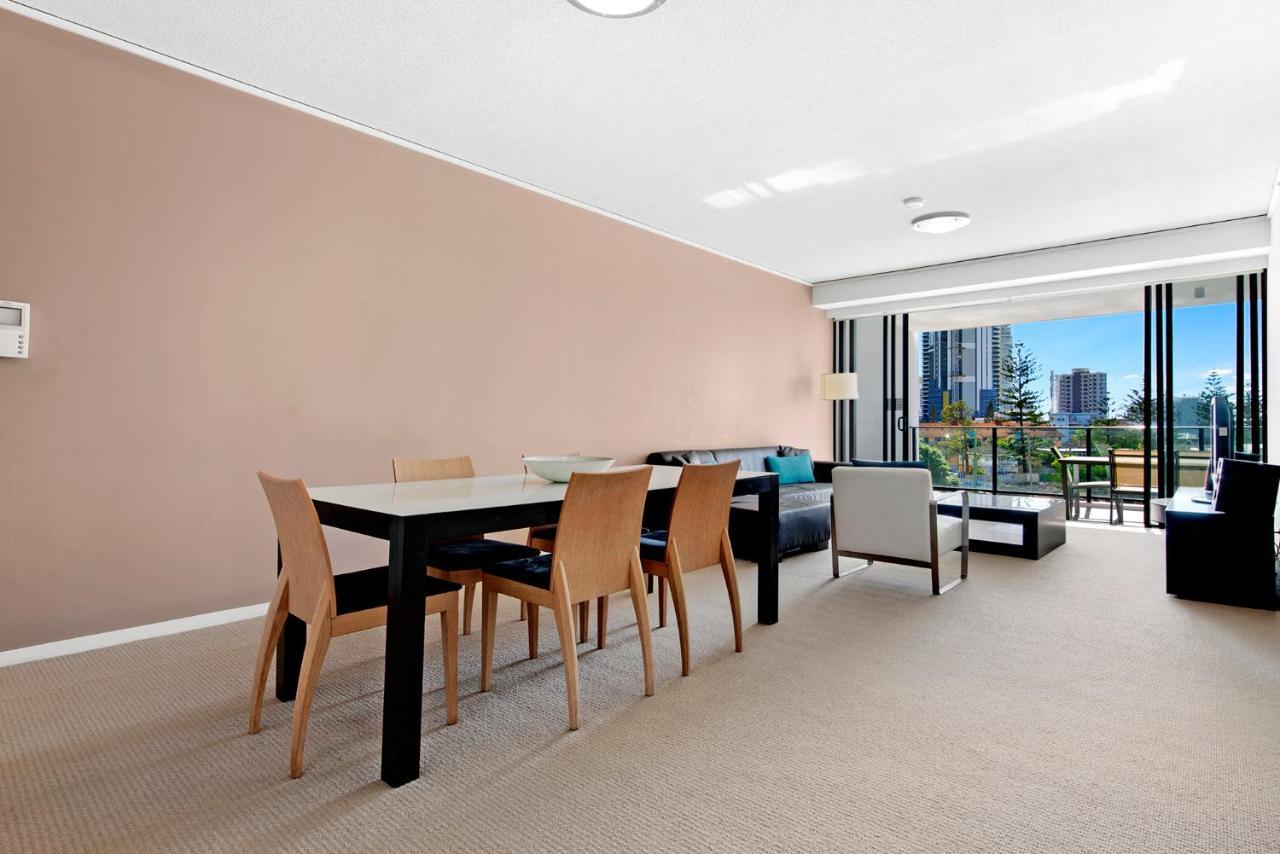 Mantra Sierra Grand Aparthotel Gold Coast Exterior photo