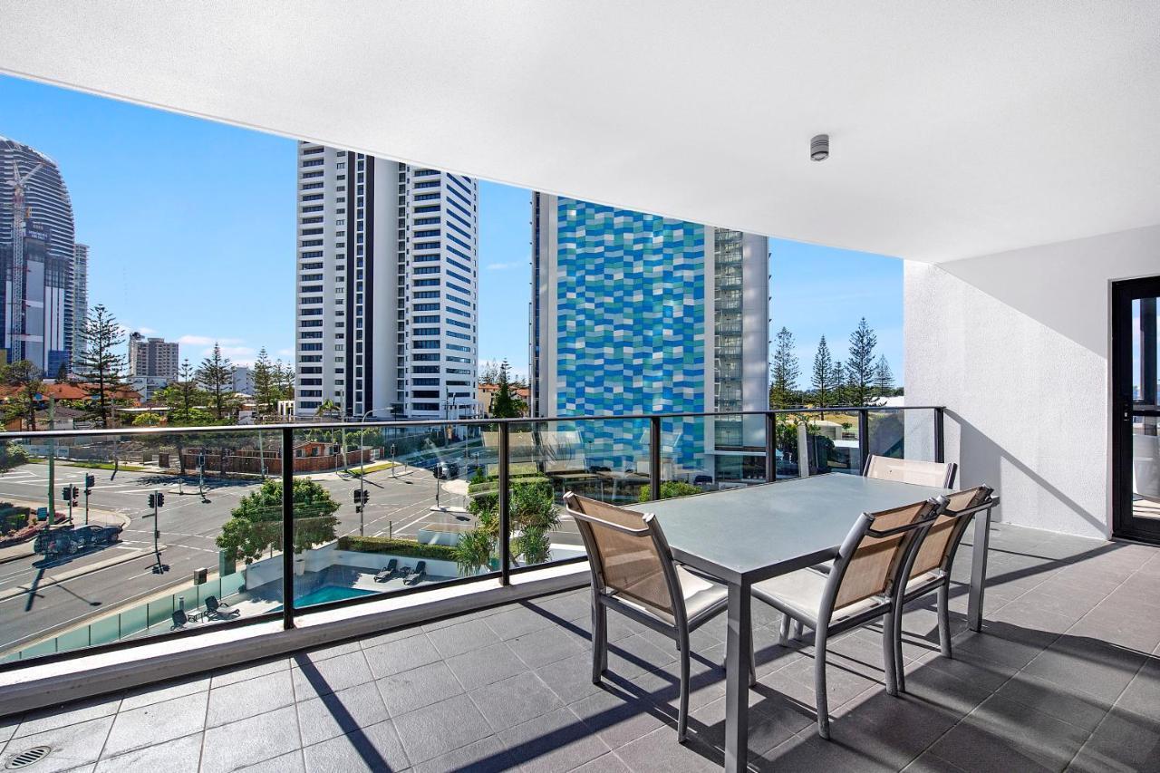 Mantra Sierra Grand Aparthotel Gold Coast Exterior photo