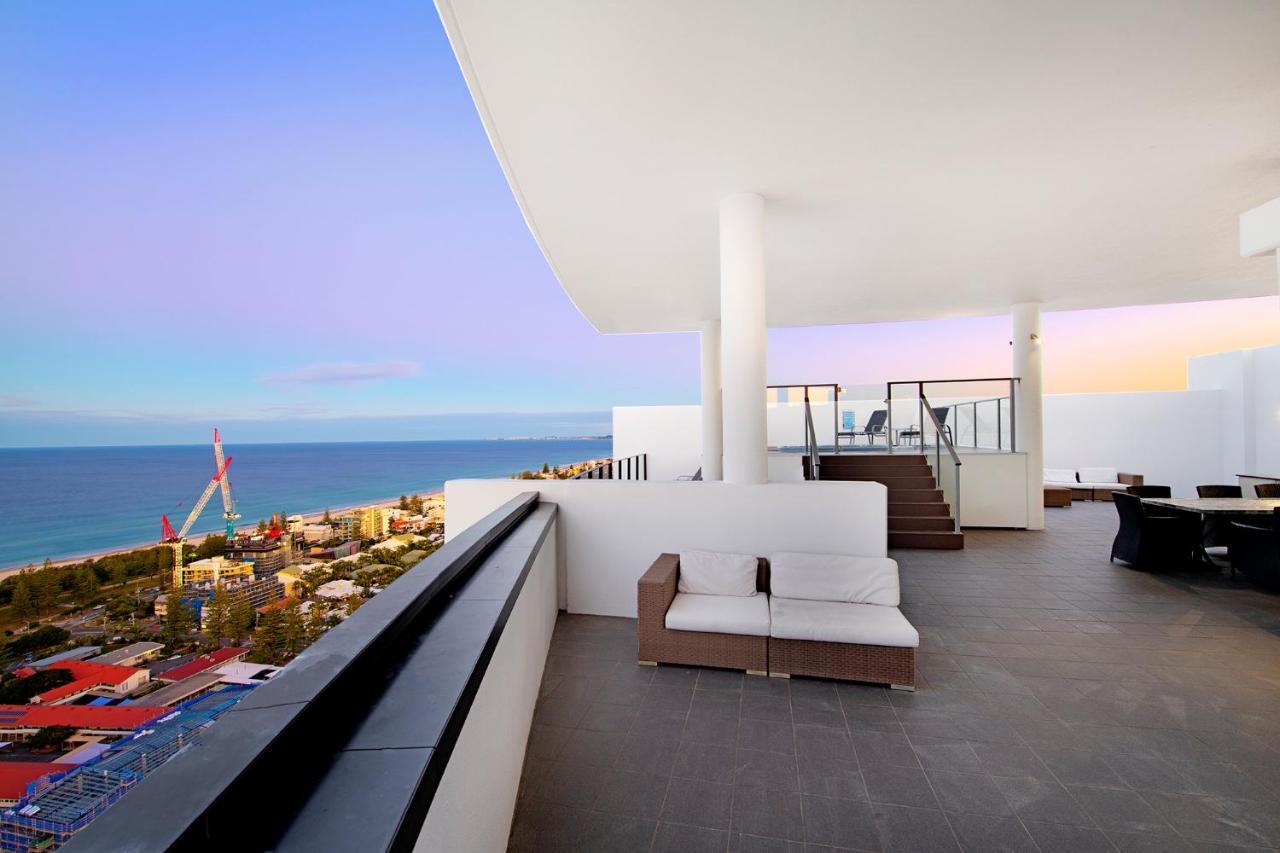 Mantra Sierra Grand Aparthotel Gold Coast Exterior photo