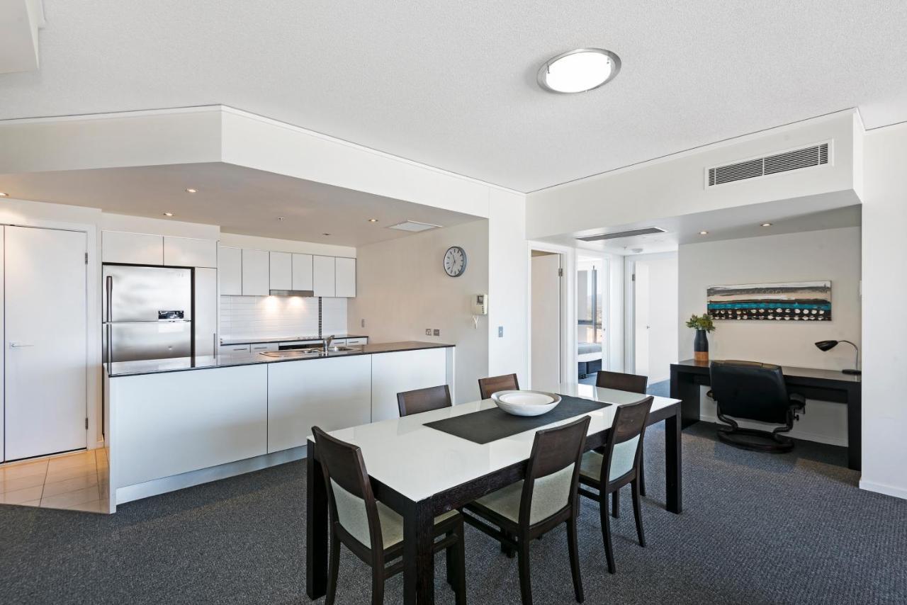 Mantra Sierra Grand Aparthotel Gold Coast Exterior photo